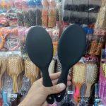 لوازم آرایشی فانتزی، تولید و پخش برس مو فسفری