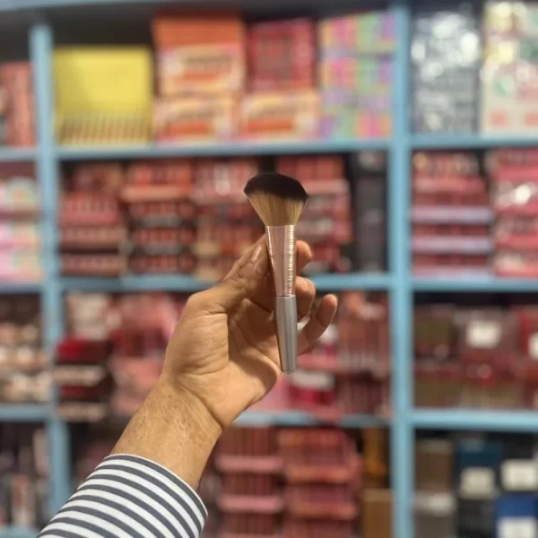 آرایشی عمده، پخش عمده براش آرایشی اورجینال و ارزان آرایشی عمده، پخش عمده براش آرایشی اورجینال و ارزان