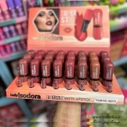 معرفی رژ لب جامد تستردار Lady Isodora – زیبایی با ماندگاری بالا